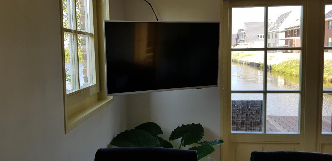 Prachtig Vrijstaand Appartement Aan Het Water Heerhugowaard Ngoại thất bức ảnh